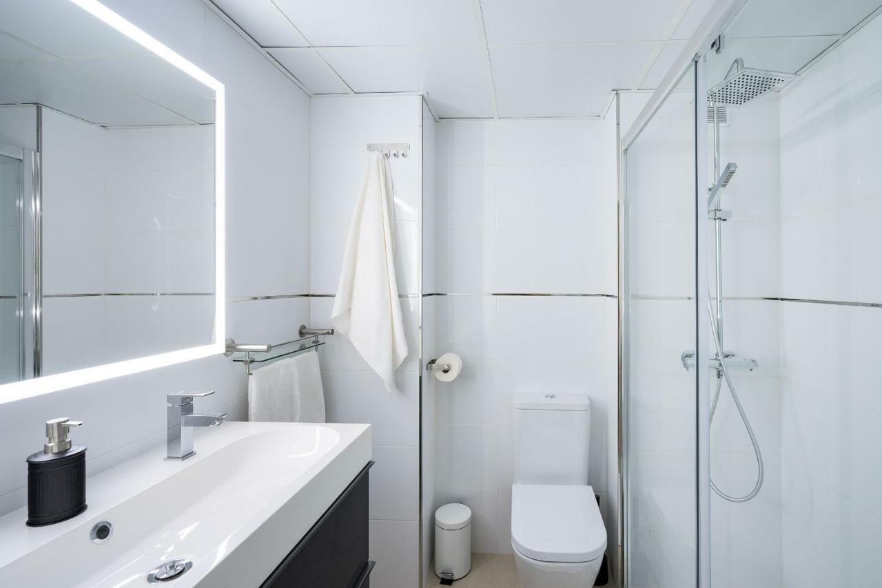 Apartament Arcos Infostays - Free Parking